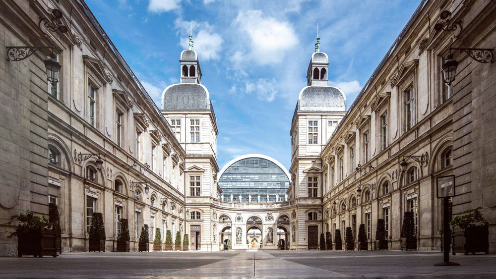 La cour de l'Hôtel de Ville de Lyon